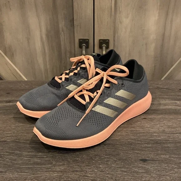 Adidas Women's Gray and Pink Running Shoes 7.5 - Picture 3 of 9